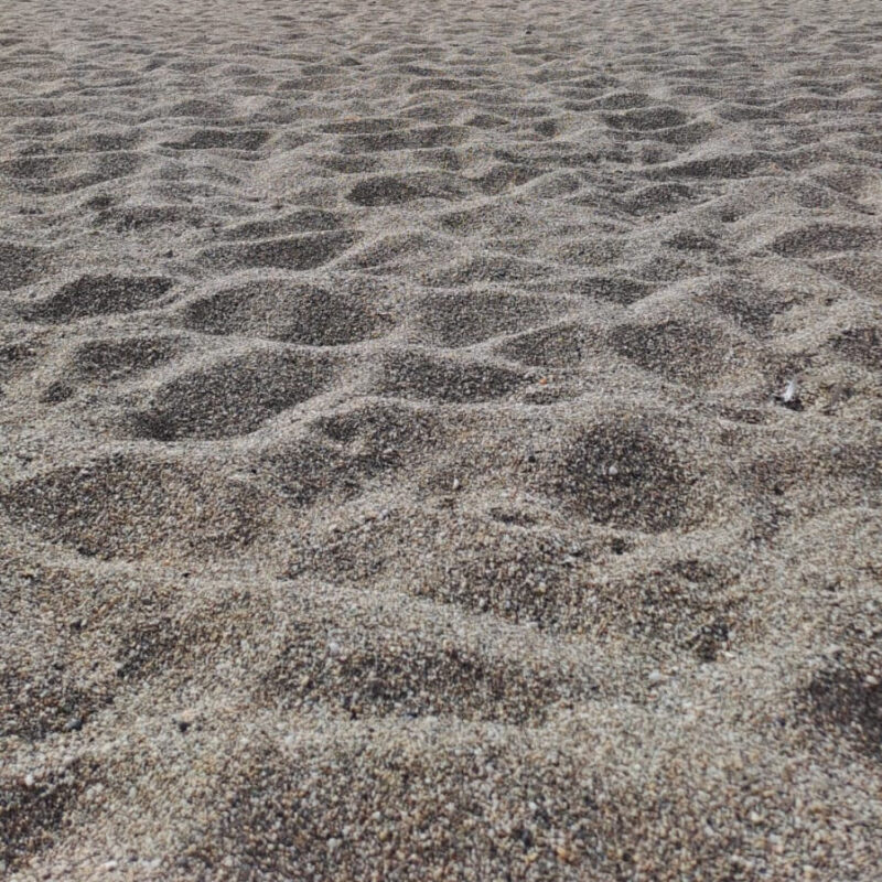 Hügeliger Sandstrand